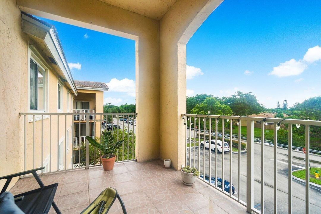 019-2620SouthUniversityDrive-309-Davie-F