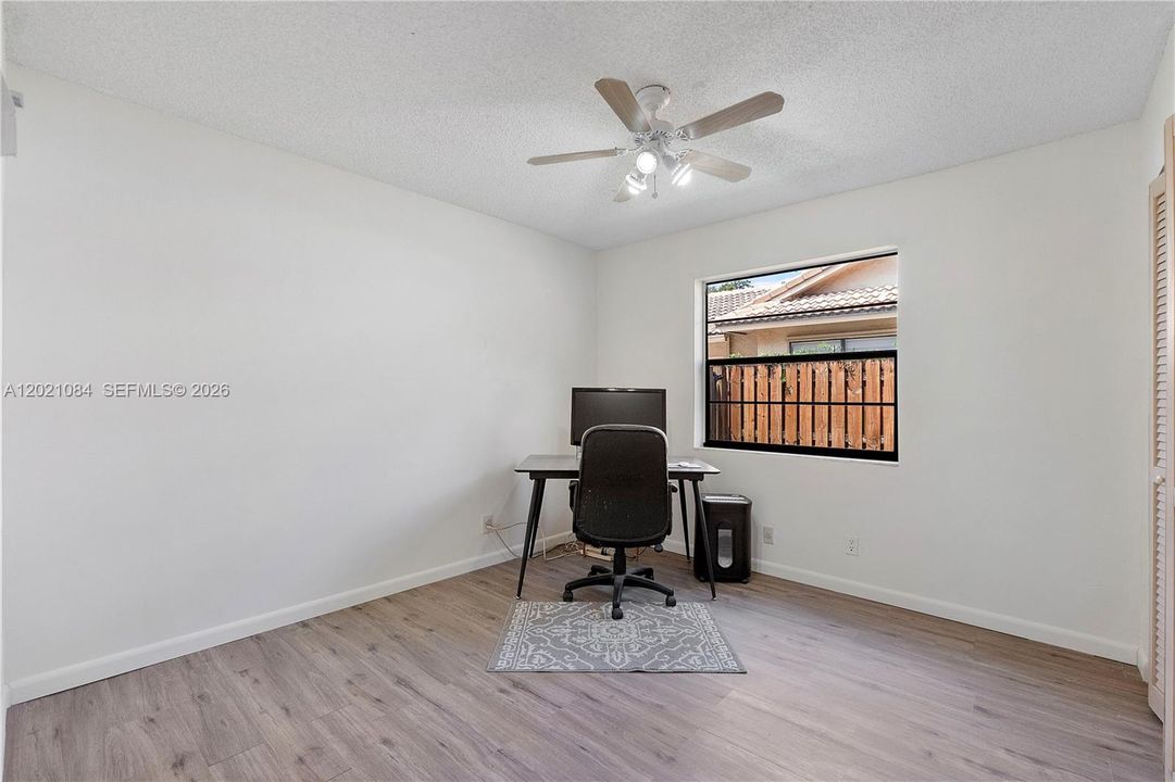 For Sale: $749,500 (5 beds, 2 baths, 2213 Square Feet)
