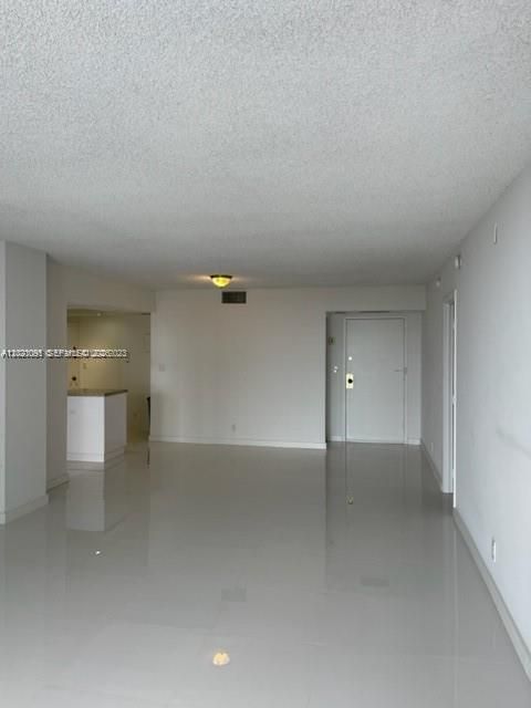 For Sale: $470,000 (2 beds, 2 baths, 1202 Square Feet)