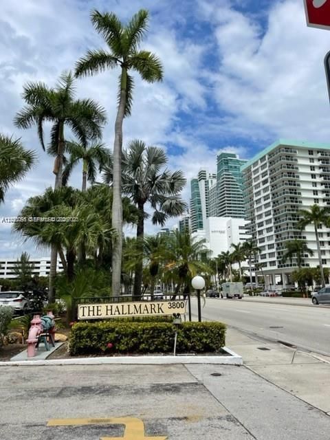 For Sale: $470,000 (2 beds, 2 baths, 1202 Square Feet)