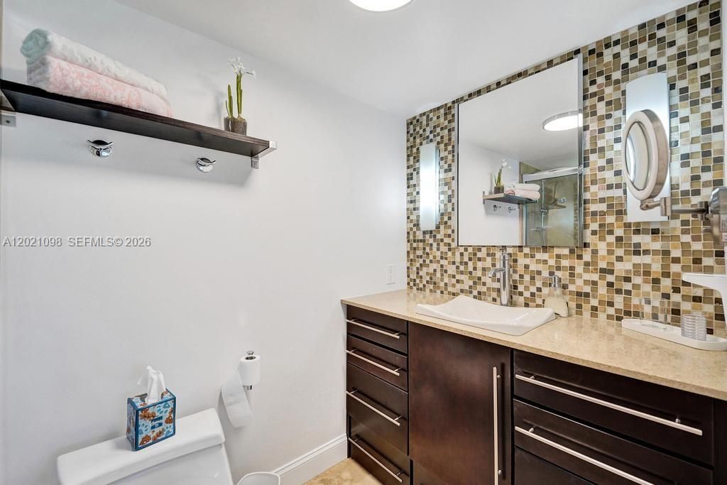 For Sale: $310,000 (2 beds, 2 baths, 1144 Square Feet)