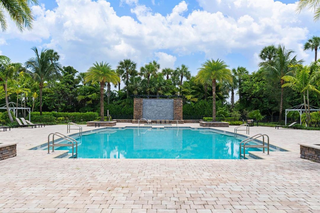 Clubhouse Pool