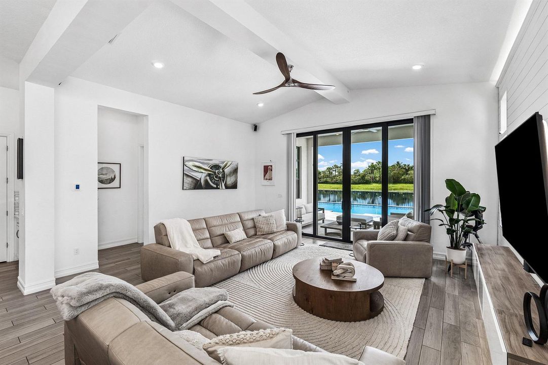 015-8795GrandPrixLane-BoyntonBeach-FL-33