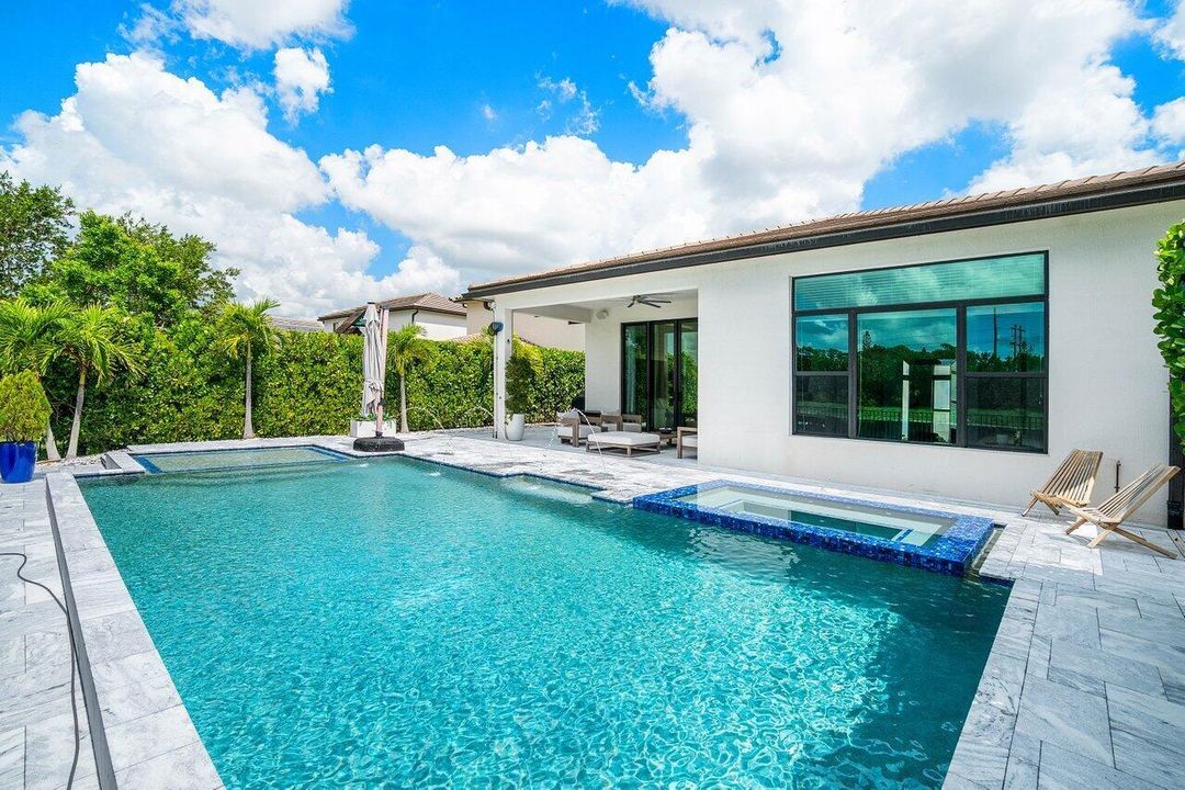 Pool 2