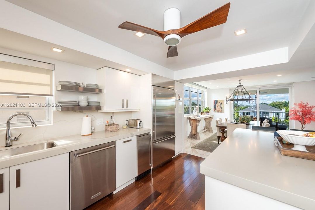For Sale: $1,000,000 (2 beds, 2 baths, 2045 Square Feet)