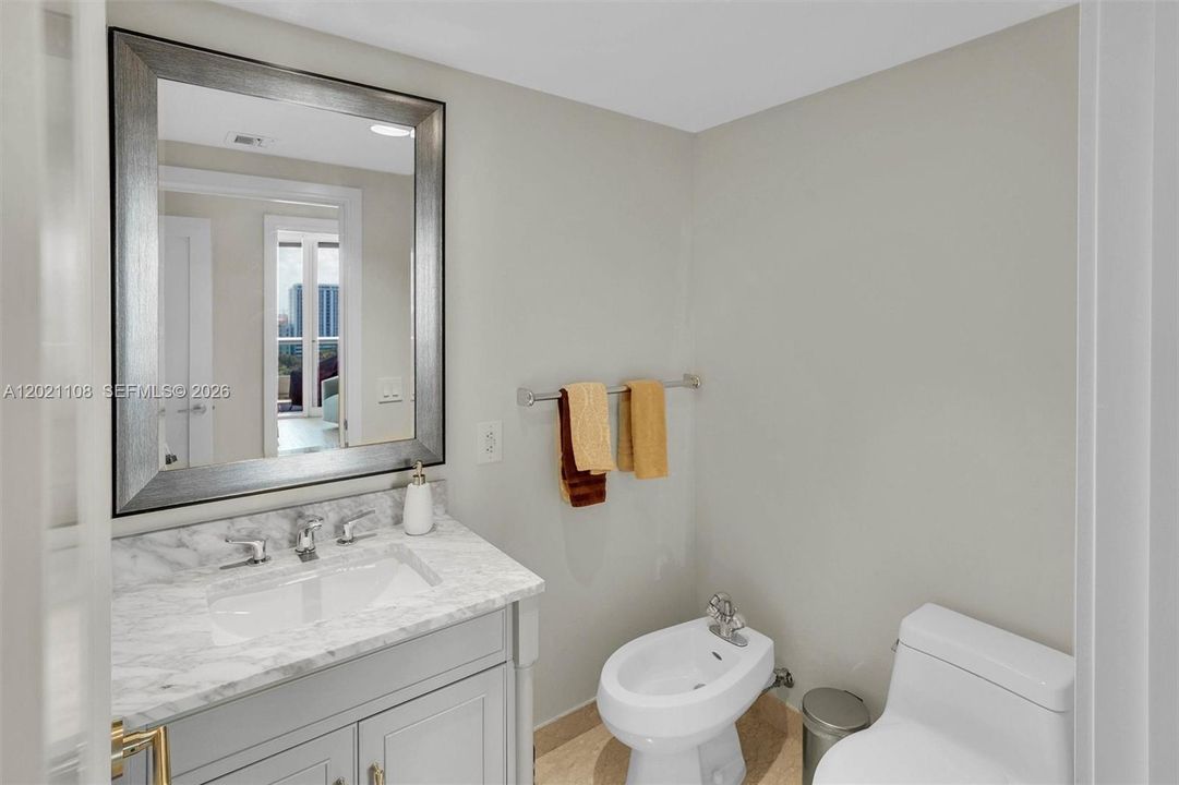 В аренду: $15,900 (3 спален, 4 ванн, 3170 Квадратных фут)