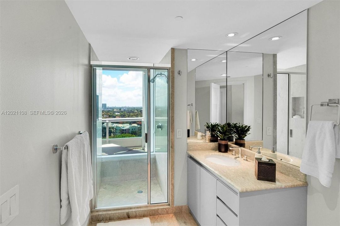 В аренду: $15,900 (3 спален, 4 ванн, 3170 Квадратных фут)