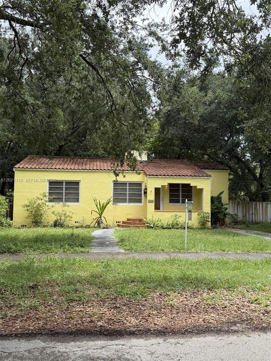 For Sale: $749,000 (3 beds, 2 baths, 1428 Square Feet)