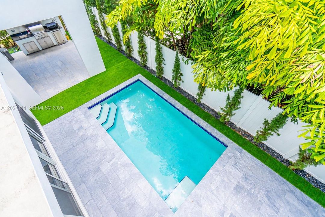 For Sale: $2,590,000 (5 beds, 5 baths, 4315 Square Feet)