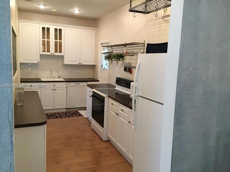 Недавно арендовано: $2,800 (3 спален, 2 ванн, 1126 Квадратных фут)