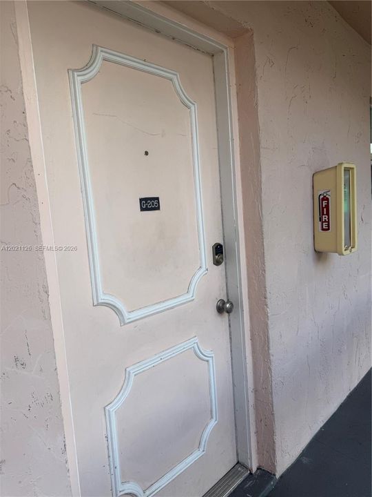 For Rent: $1,650 (1 beds, 1 baths, 750 Square Feet)