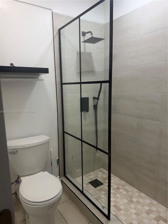 For Rent: $1,650 (1 beds, 1 baths, 750 Square Feet)