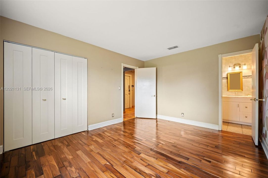 For Sale: $1,085,000 (4 beds, 3 baths, 2456 Square Feet)
