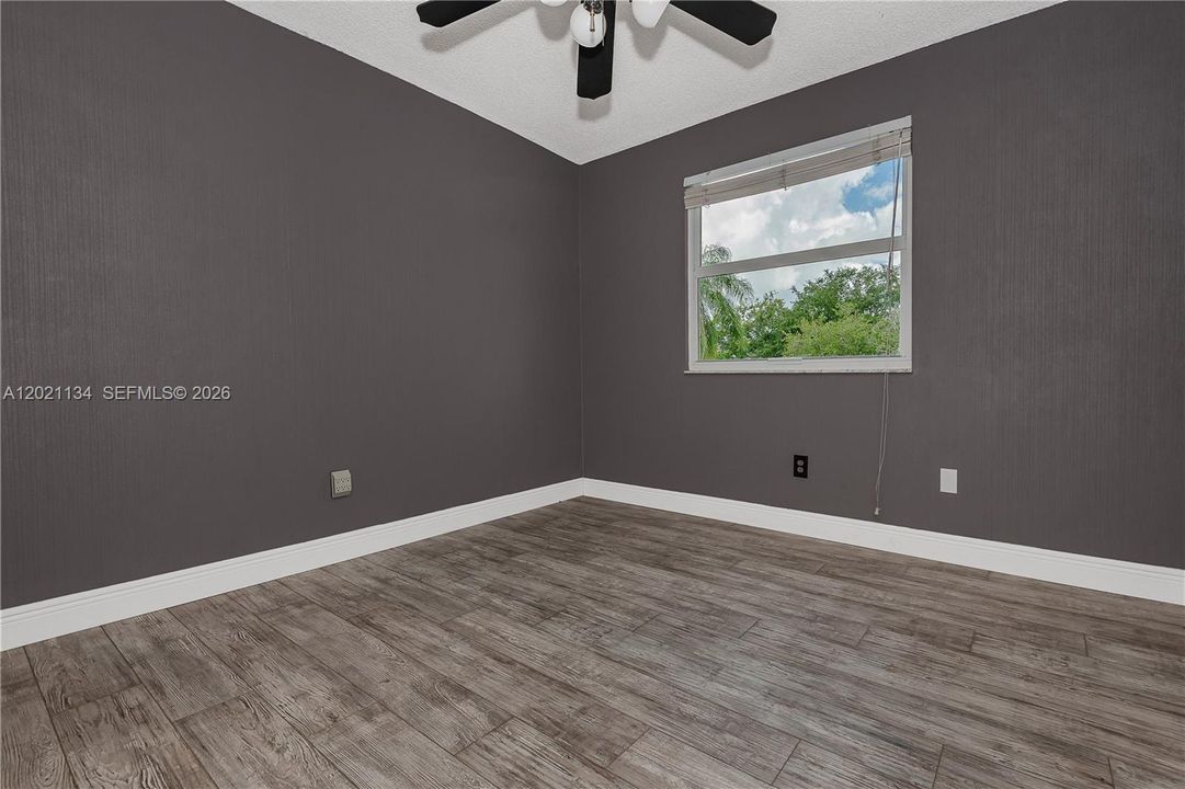 For Sale: $620,000 (4 beds, 3 baths, 1864 Square Feet)