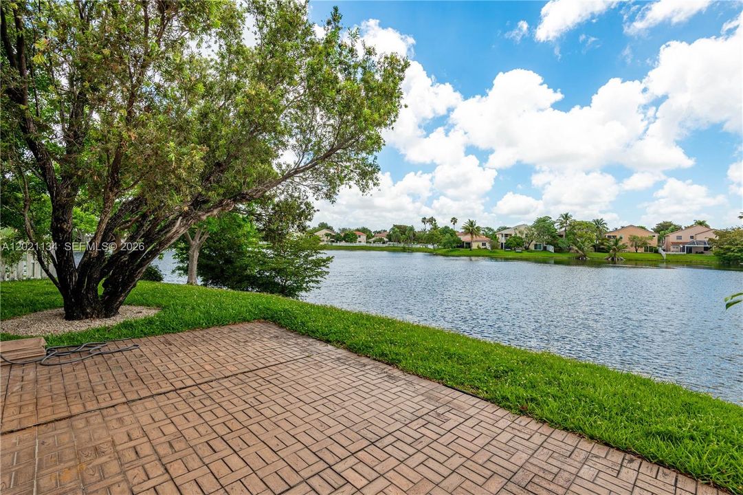 For Sale: $620,000 (4 beds, 3 baths, 1864 Square Feet)