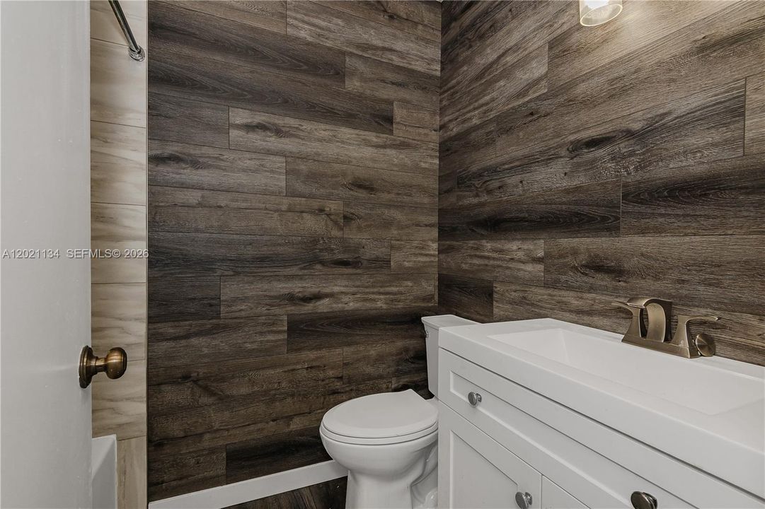 For Sale: $620,000 (4 beds, 3 baths, 1864 Square Feet)