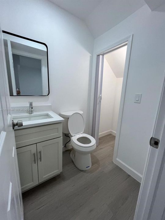 For Rent: $2,250 (2 beds, 1 baths, 1091 Square Feet)