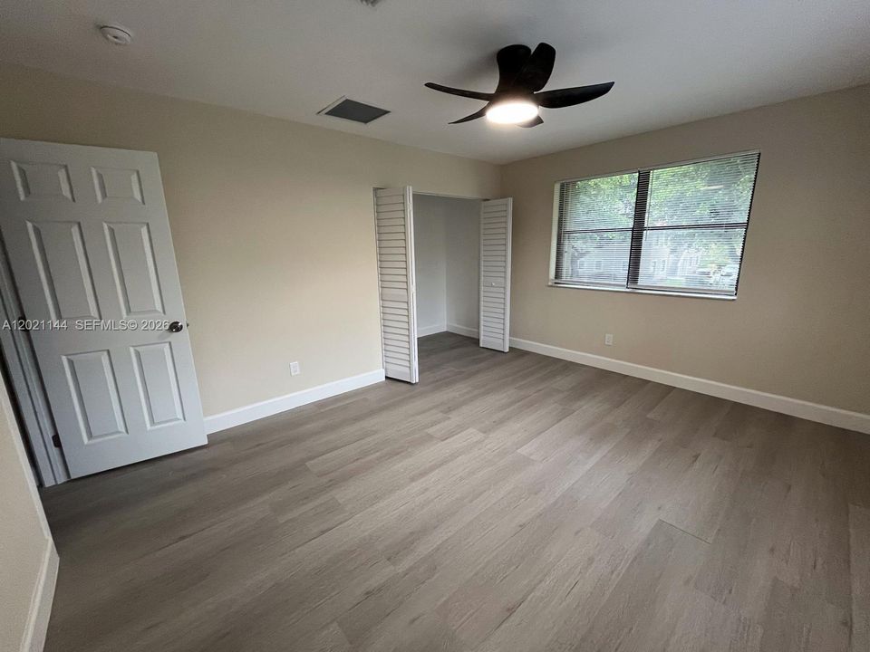 For Rent: $2,250 (2 beds, 1 baths, 1091 Square Feet)