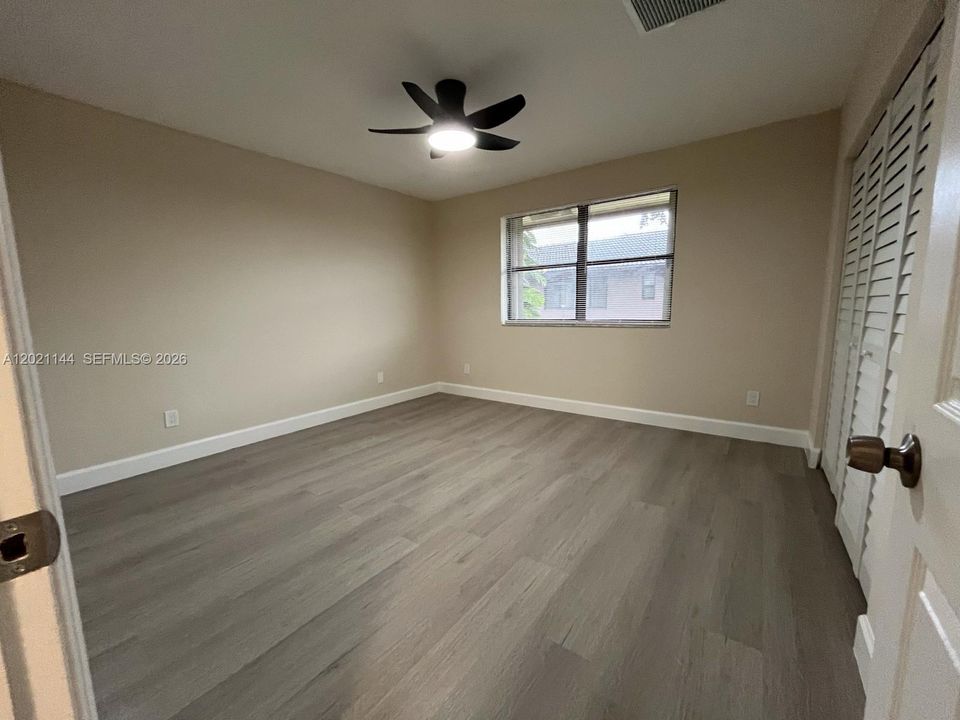 For Rent: $2,250 (2 beds, 1 baths, 1091 Square Feet)
