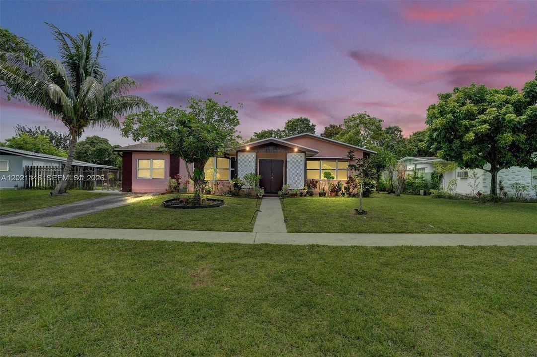For Sale: $485,000 (4 beds, 2 baths, 1850 Square Feet)