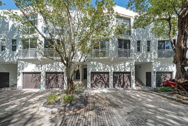 : $1,449,000 (3 beds, 2 baths, 1300 Square Feet)
