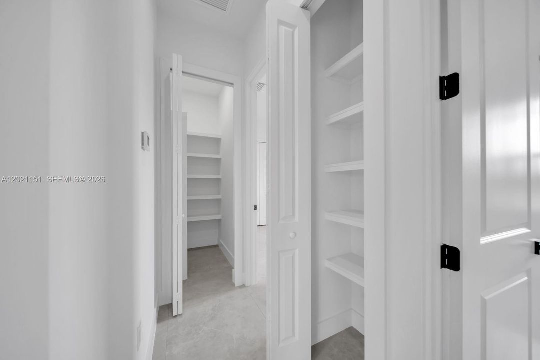 For Sale: $369,000 (3 beds, 2 baths, 1780 Square Feet)