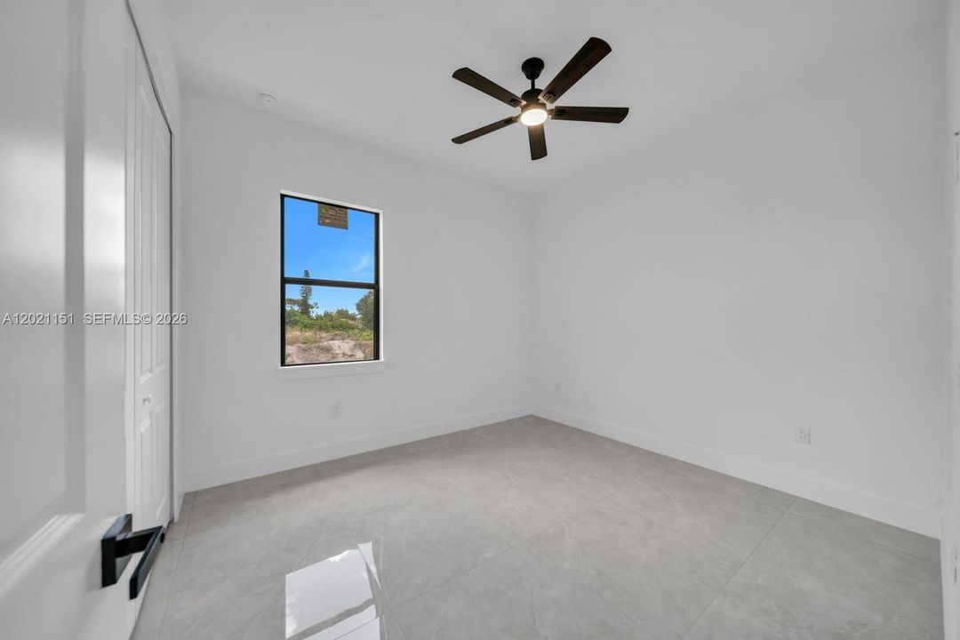 For Sale: $369,000 (3 beds, 2 baths, 1780 Square Feet)