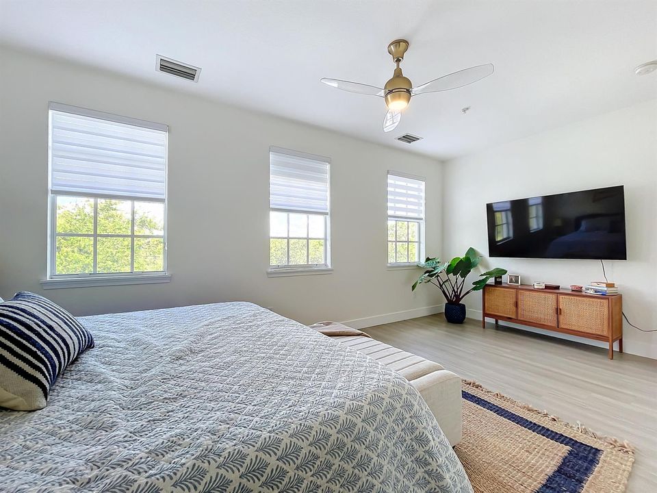 425 Greenwich Circle #205-47