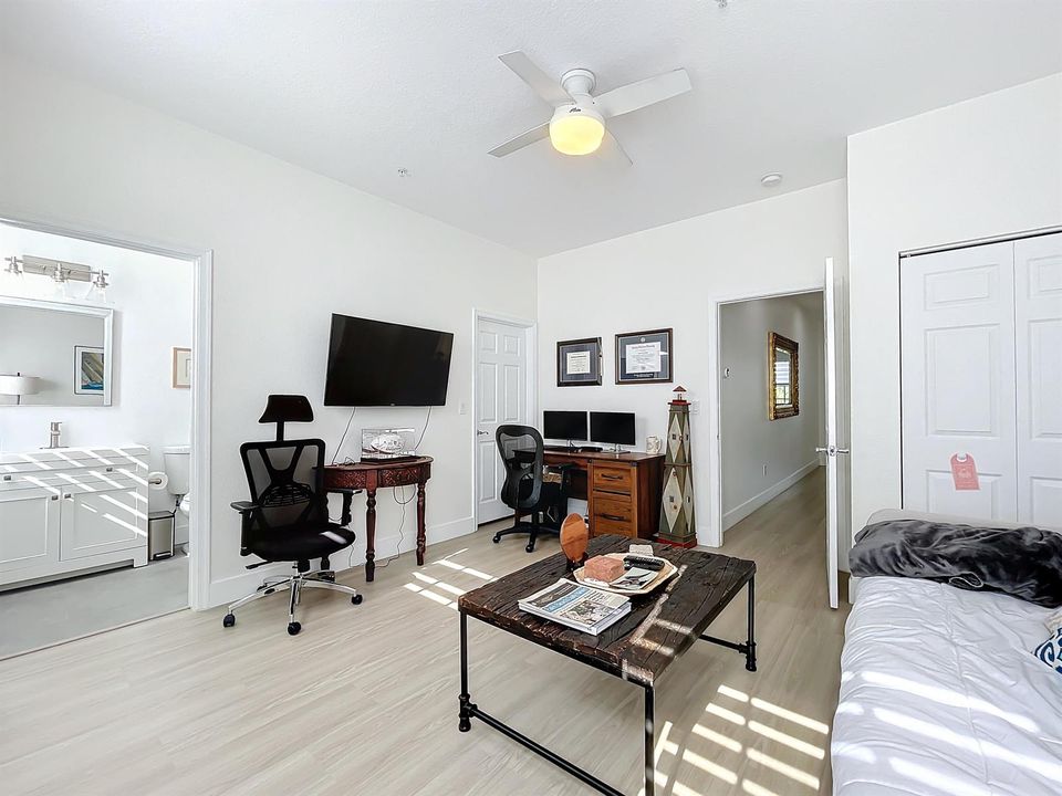 425 Greenwich Circle #205-43