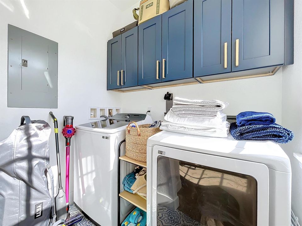 425 Greenwich Circle #205-64