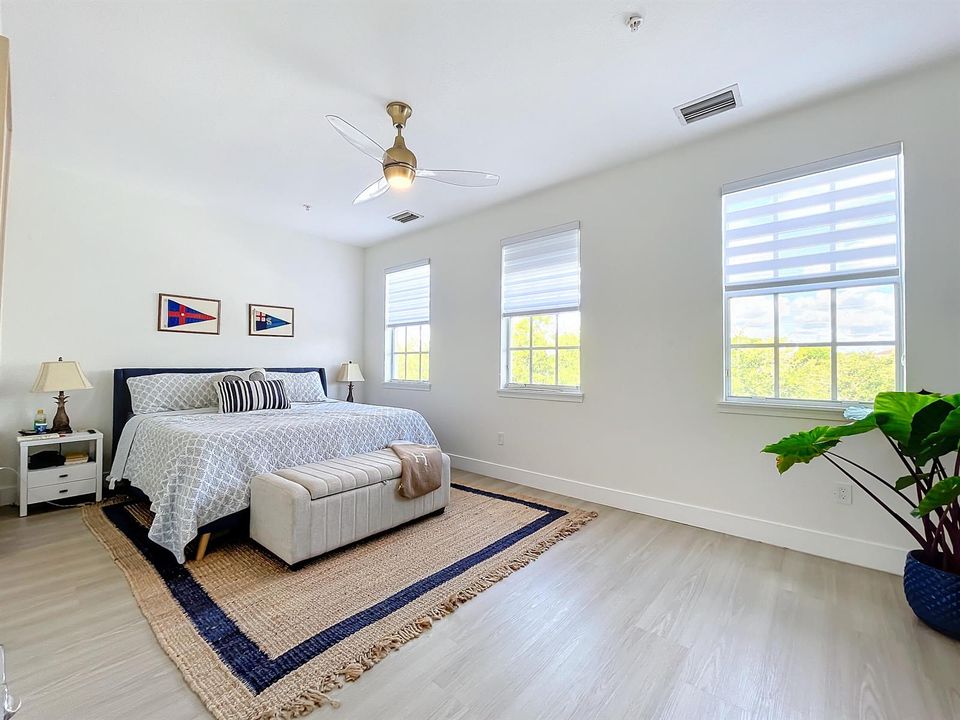 425 Greenwich Circle #205-49