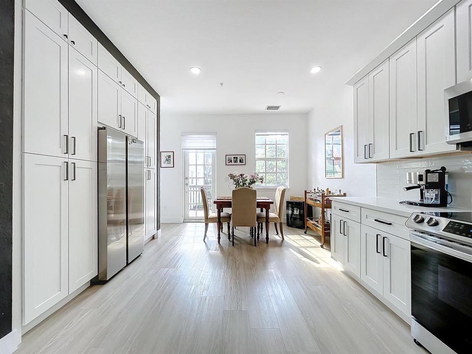425 Greenwich Circle #205-29