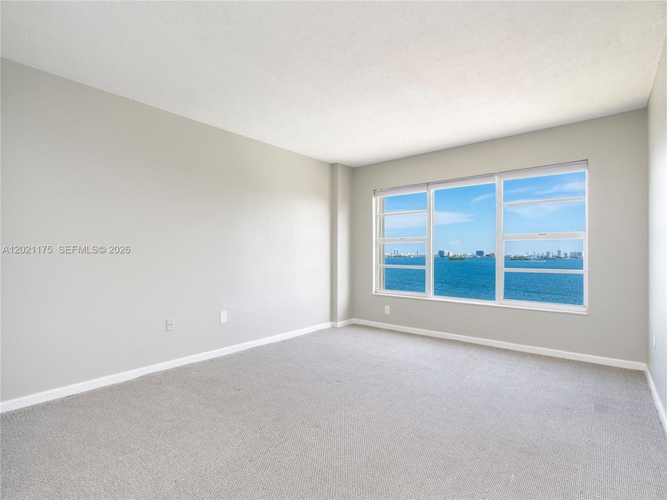 En Venta: $275,000 (2 camas, 2 baños, 1383 Pies cuadrados)