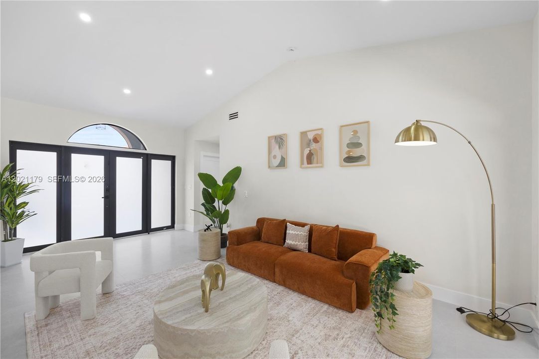 For Sale: $1,100,000 (4 beds, 2 baths, 2146 Square Feet)