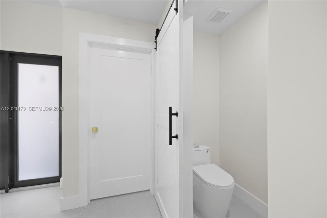 For Sale: $1,100,000 (4 beds, 2 baths, 2146 Square Feet)