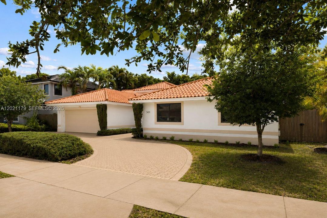 For Sale: $1,100,000 (4 beds, 2 baths, 2146 Square Feet)