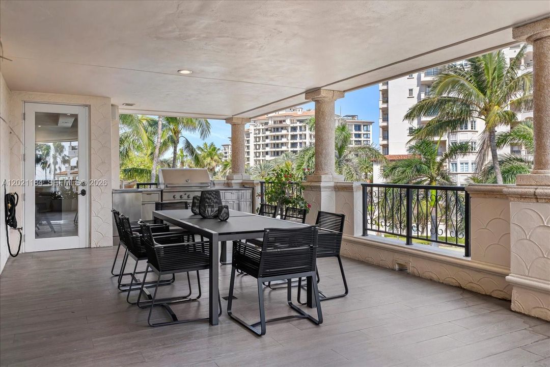 For Sale: $11,950,000 (4 beds, 4 baths, 4086 Square Feet)