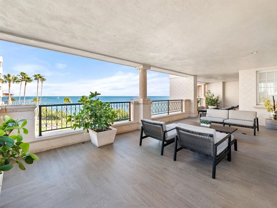 For Sale: $11,950,000 (4 beds, 4 baths, 4086 Square Feet)