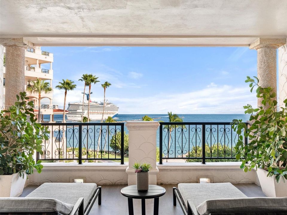For Sale: $11,950,000 (4 beds, 4 baths, 4086 Square Feet)