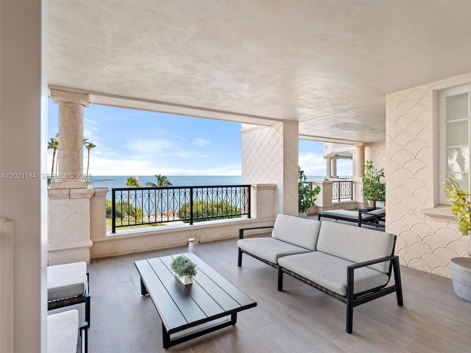 For Sale: $11,950,000 (4 beds, 4 baths, 4086 Square Feet)