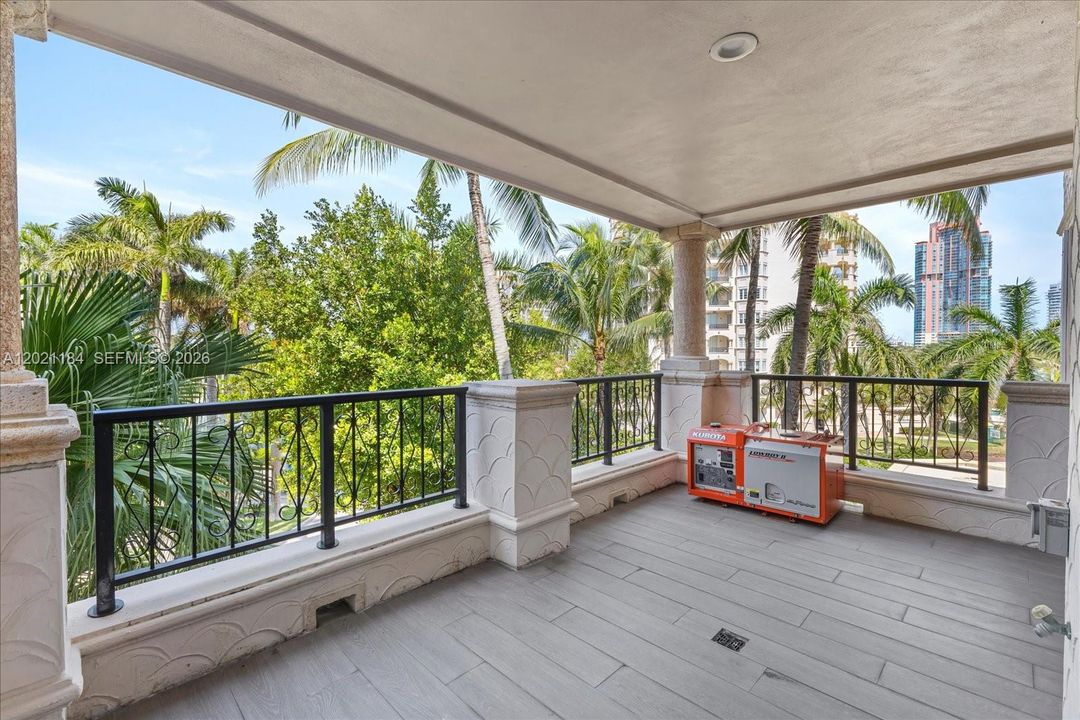 For Sale: $11,950,000 (4 beds, 4 baths, 4086 Square Feet)