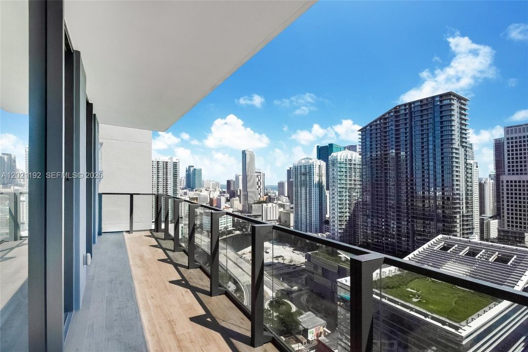 Active With Contract: $6,250 (2 beds, 2 baths, 1200 Square Feet)