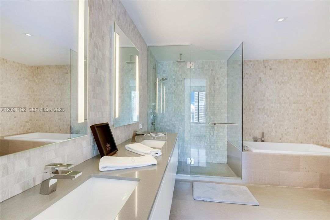 Active With Contract: $6,250 (2 beds, 2 baths, 1200 Square Feet)