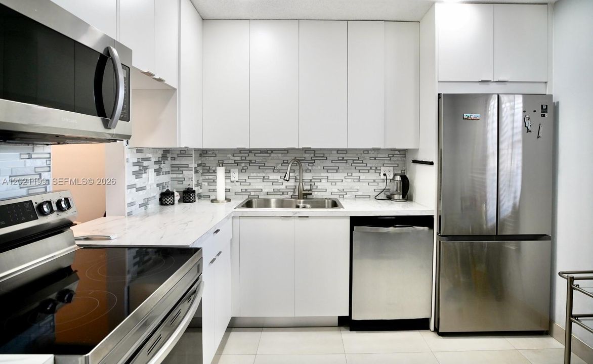 В аренду: $1,600 (1 спален, 1 ванн, 650 Квадратных фут)