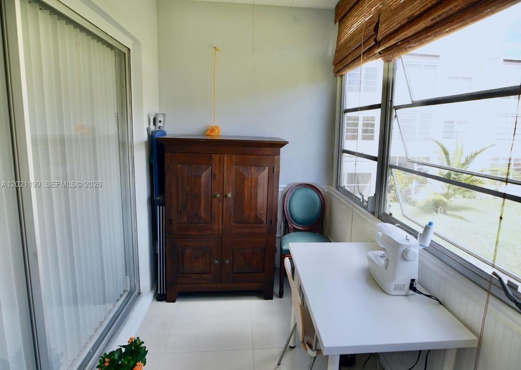 В аренду: $1,600 (1 спален, 1 ванн, 650 Квадратных фут)