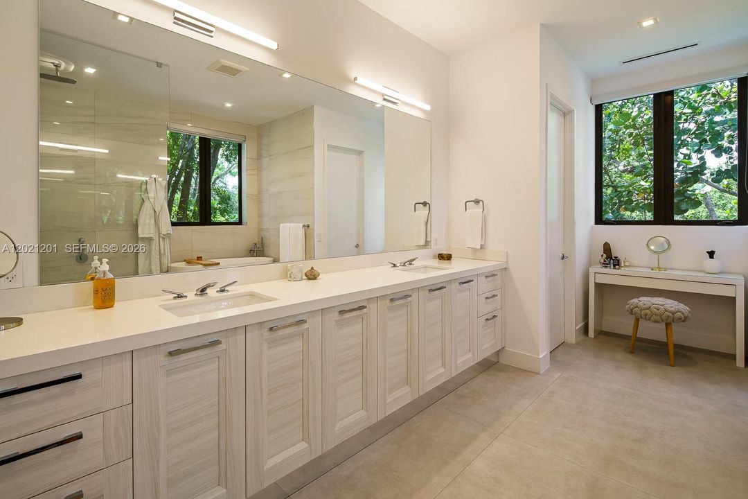 Divine primary bath