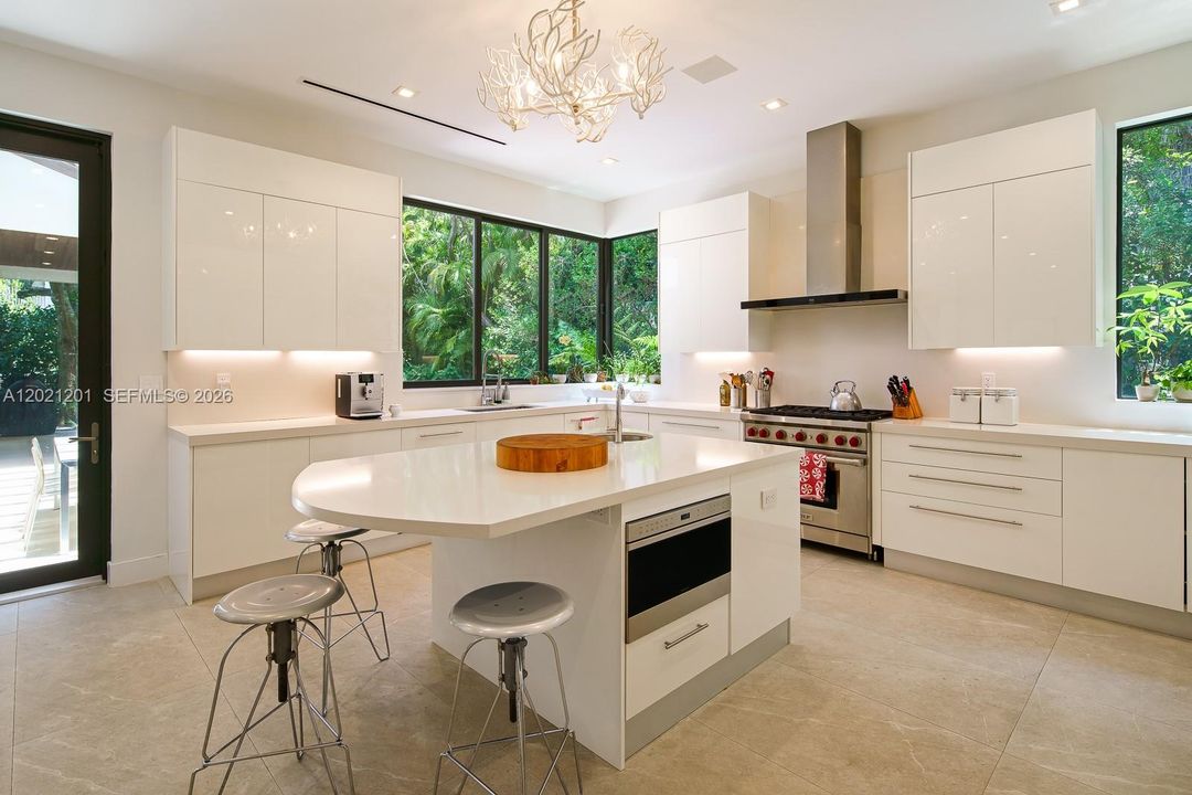 Eat-In kitchen with pool views