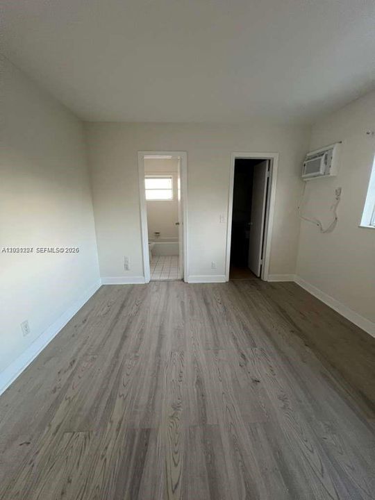 For Sale: $165,000 (1 beds, 1 baths, 750 Square Feet)