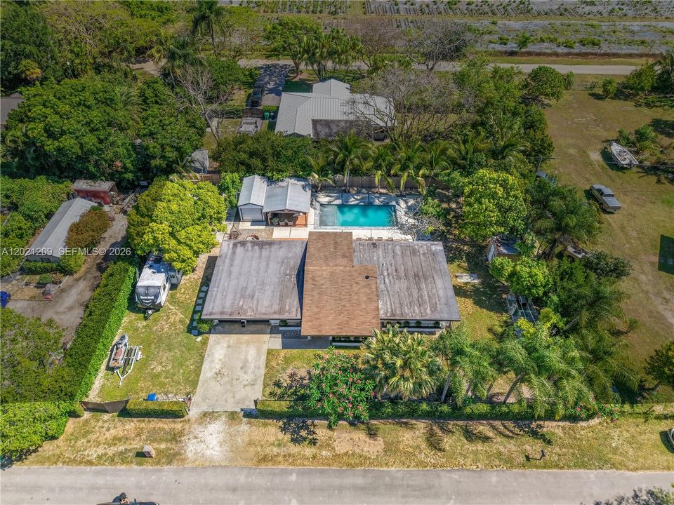 For Sale: $835,000 (4 beds, 2 baths, 2014 Square Feet)