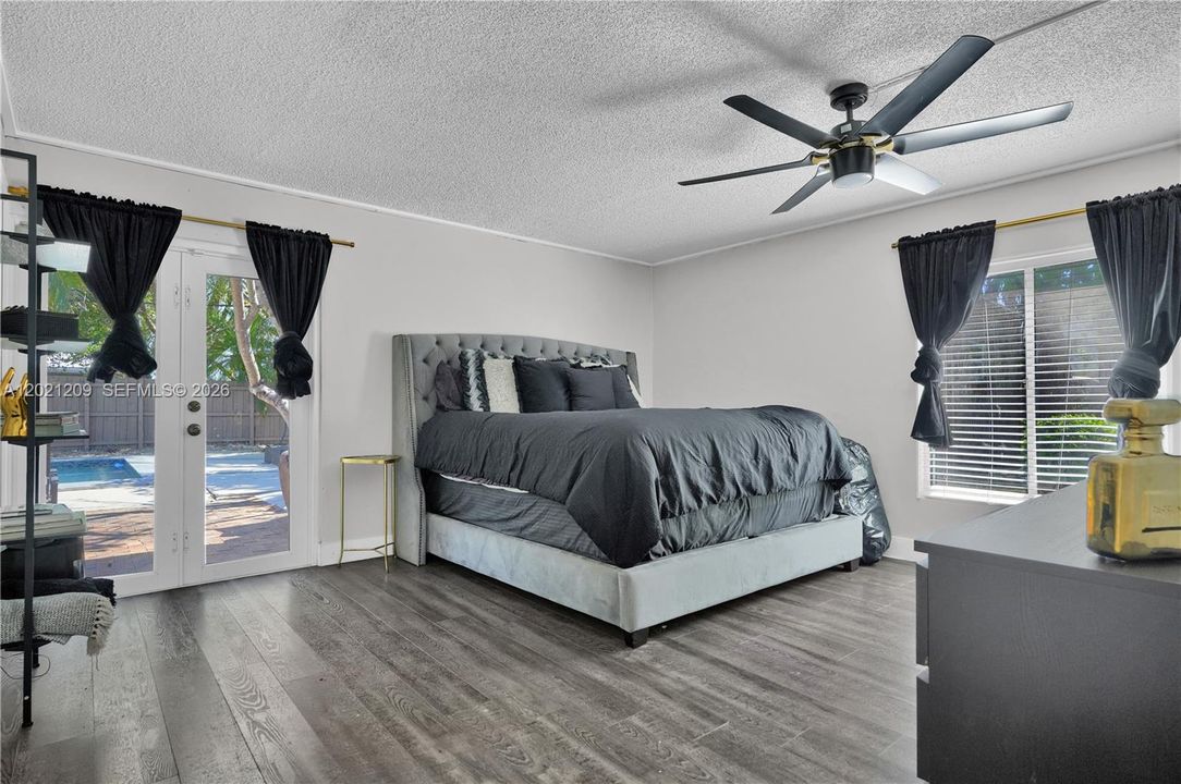 For Sale: $835,000 (4 beds, 2 baths, 2014 Square Feet)